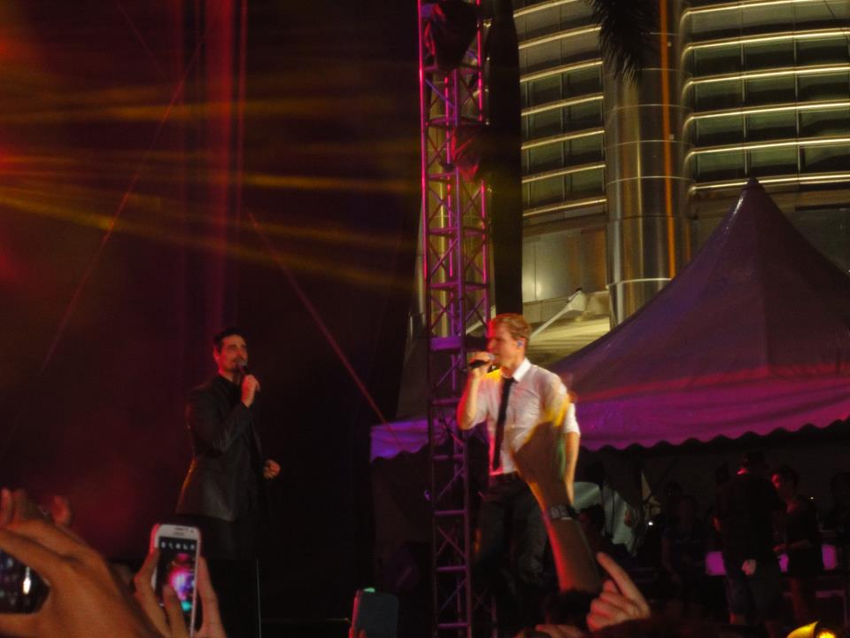 221683_10151386558397842_1709191615_n