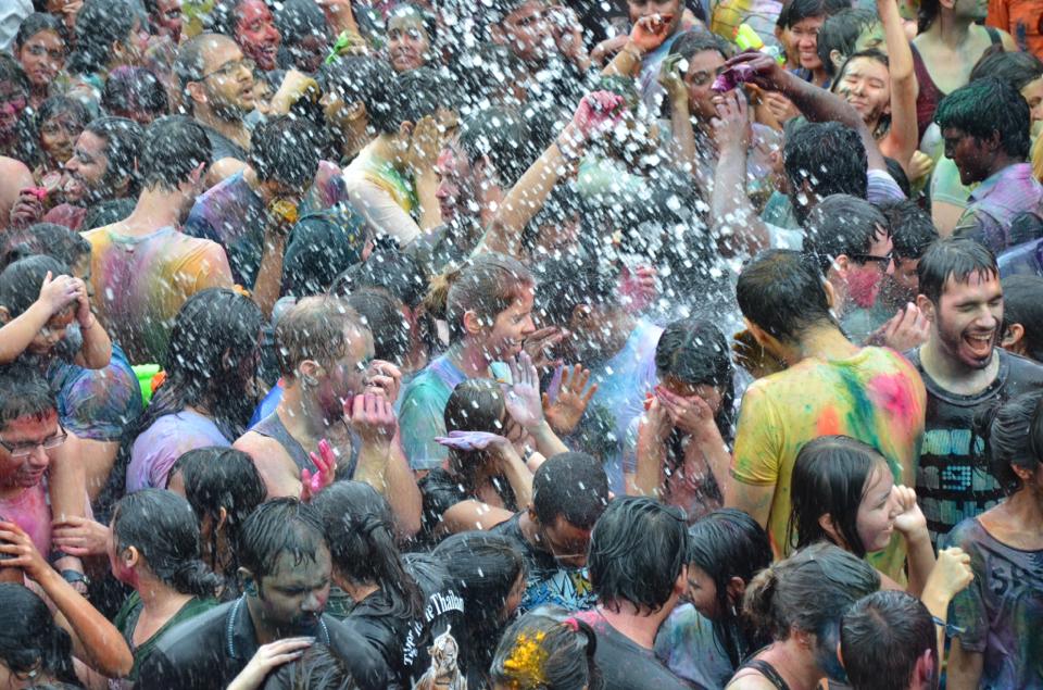 533976_10152697196745261_2145028402_n