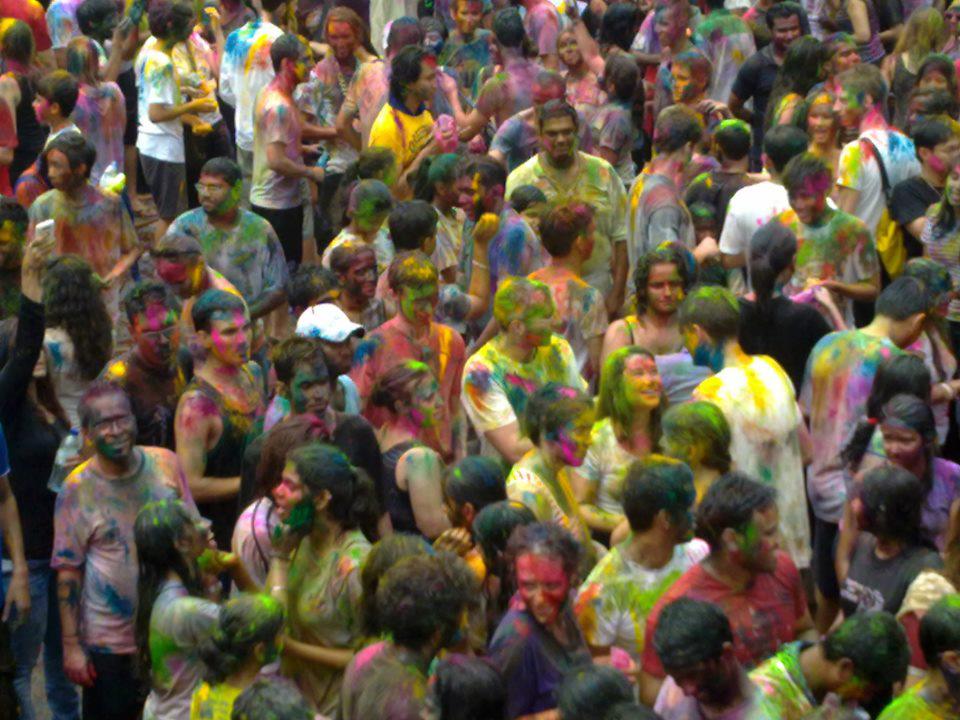 733890_558999337467796_27244167_n