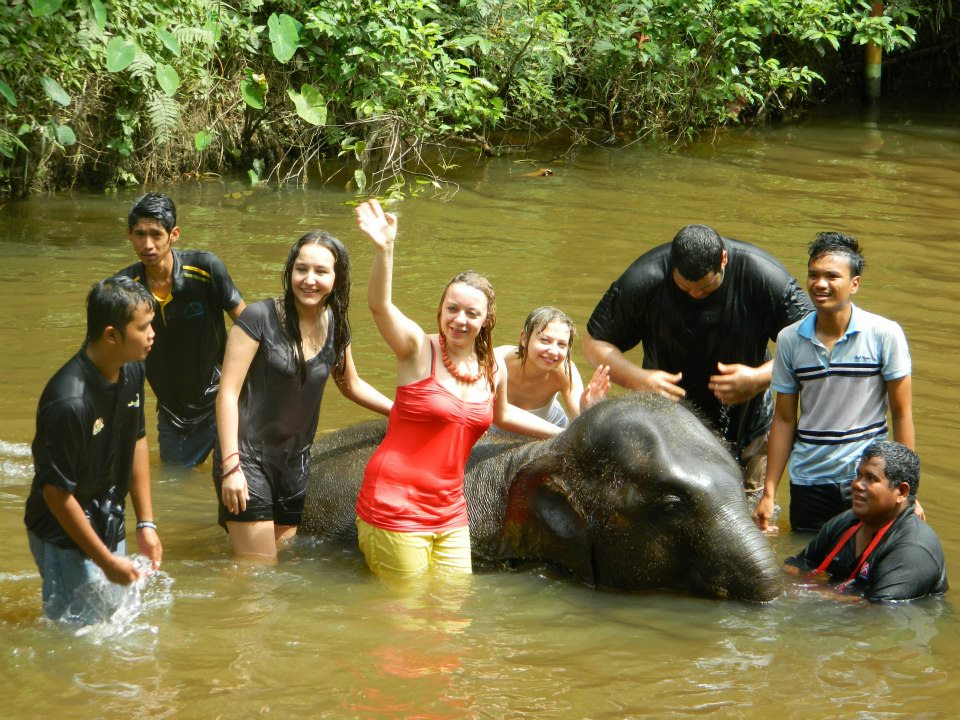 374995_10201096287159007_436512948_n