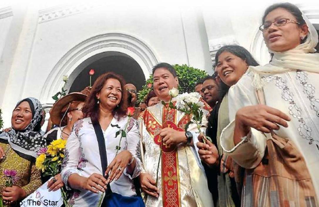 20140106_thestar_church_protest