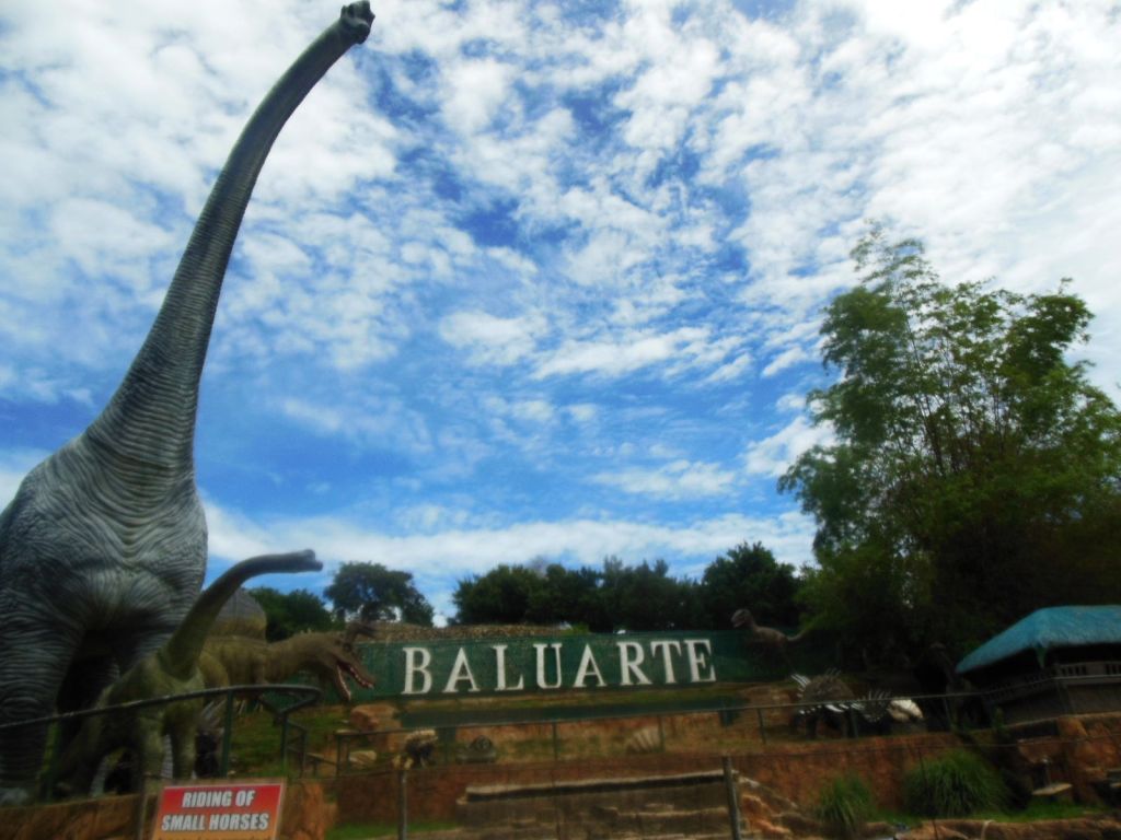 W zoo w Vigan są nawet dinozaury!