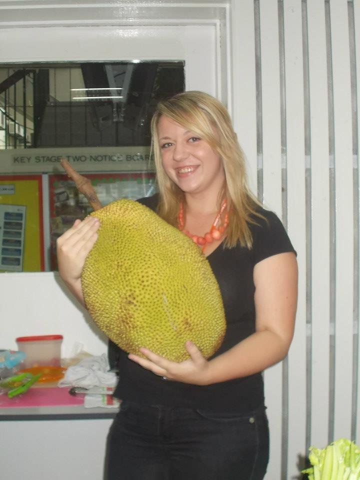 Jackfruit w standardowym rozmiarze 