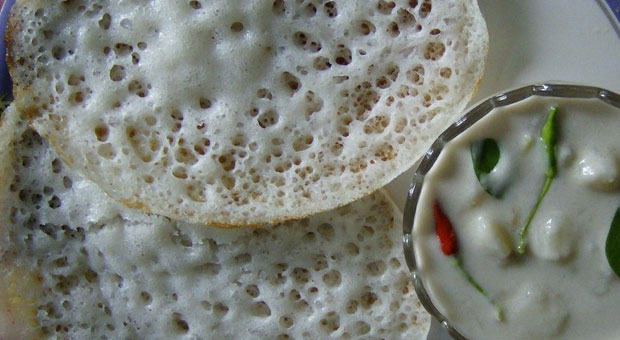 Appom z warzywnym curry