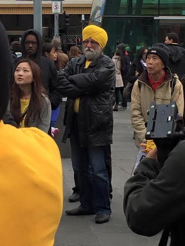 Protest w Melbourne. Najlepsza stylówka w całym tłumie – tłumaczyła znajoma. 