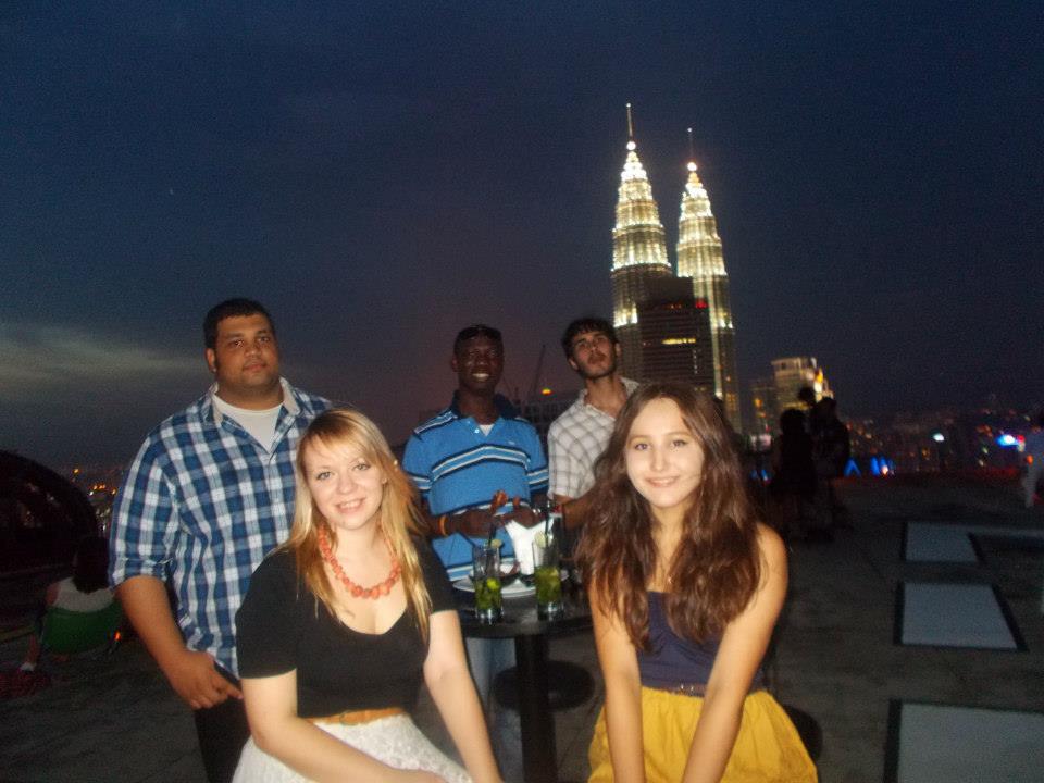 65656_10201170929345015_205337497_n