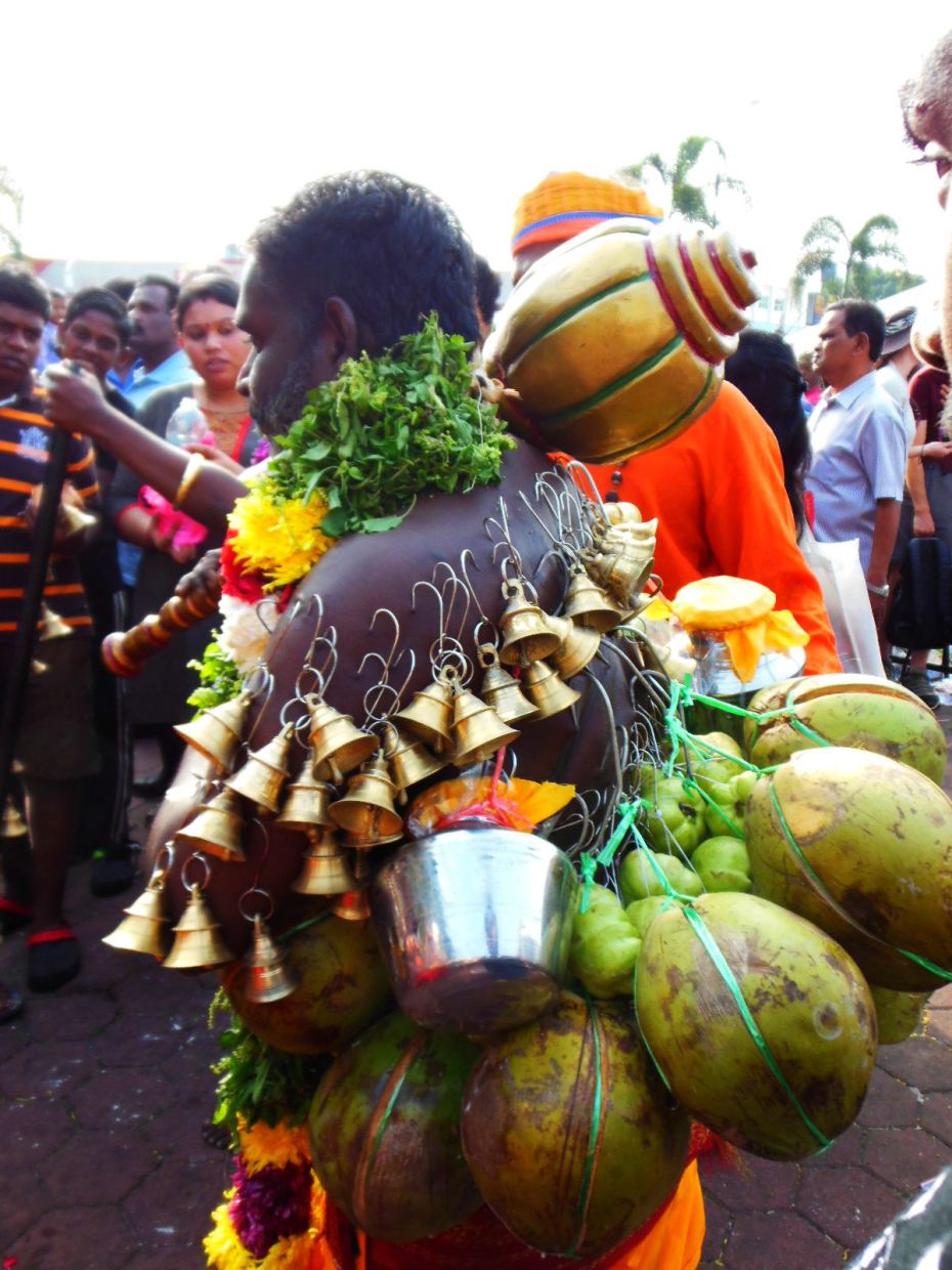 Możliwe, że to wy będziecie bardziej się gapić - np. na pielgrzymów w trakcie święta Thaipusam