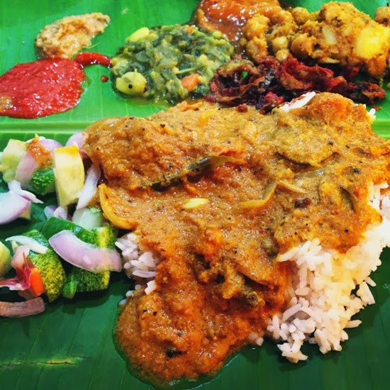 Pyszny rozgardiasz na stole! Czyli banana leaf w restauracji Devi's Corner.