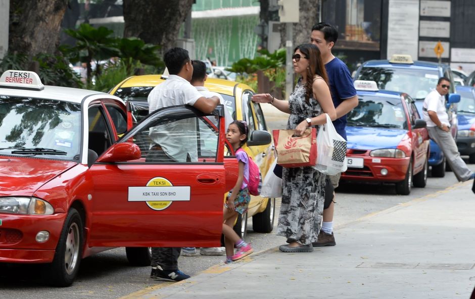 Typowa scena z targowania się. Ta pani dobrze na tym nie wyjdzie.